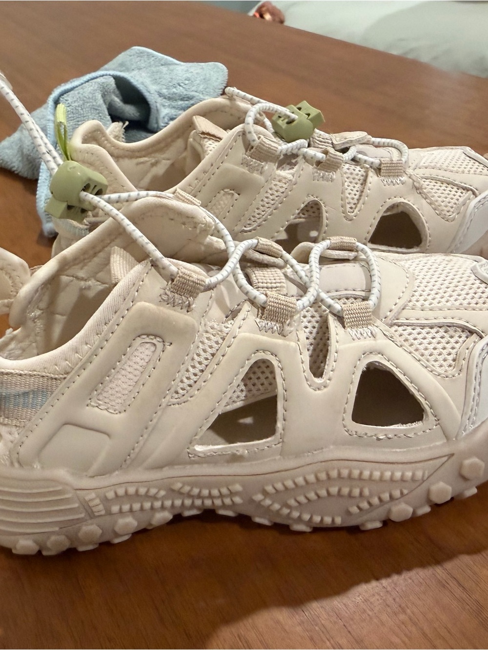 Zara Kids Lightweight Beige Athletic Sandal Sneakers